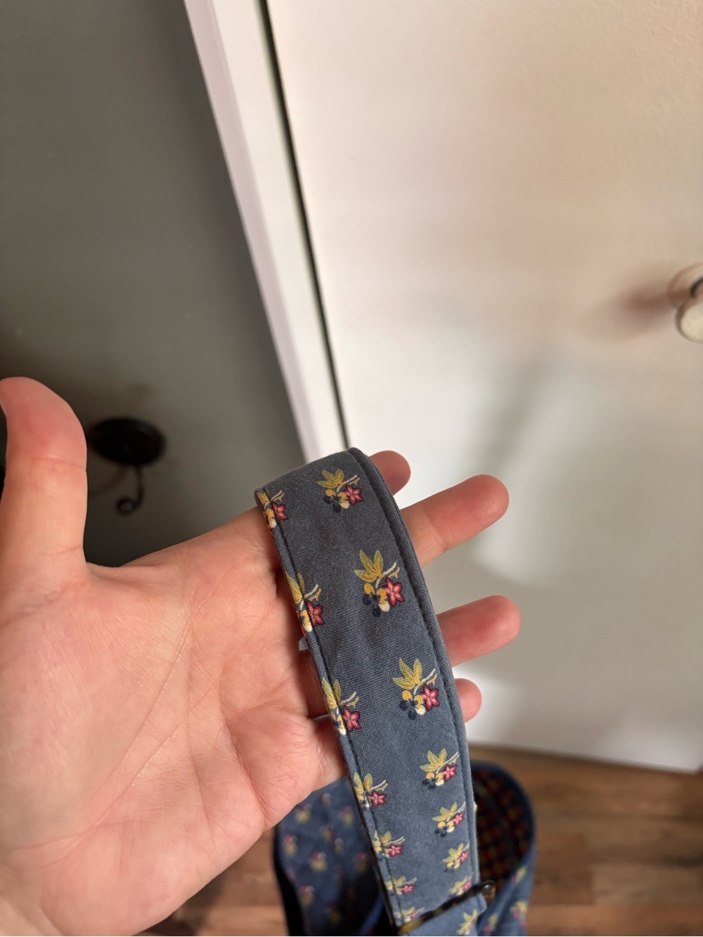 Vera Bradley Carry All in Emily - Picture 7 of 7